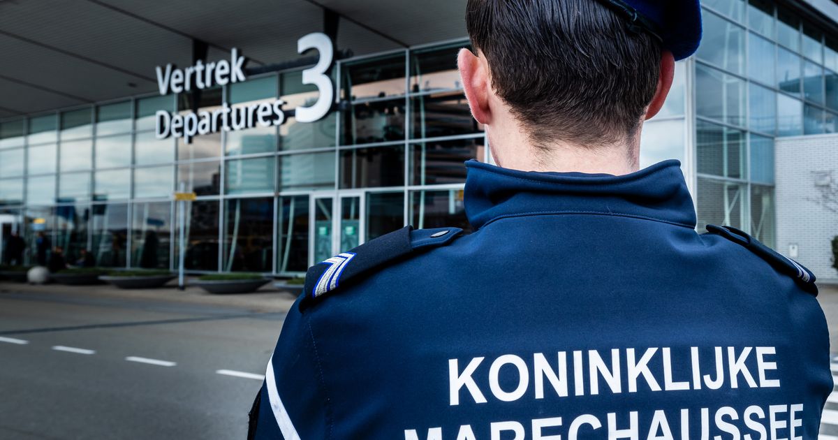 CargoHarc-team Schiphol houdt vier verdachten aan in onderzoek naar ondermijnende criminaliteit op S